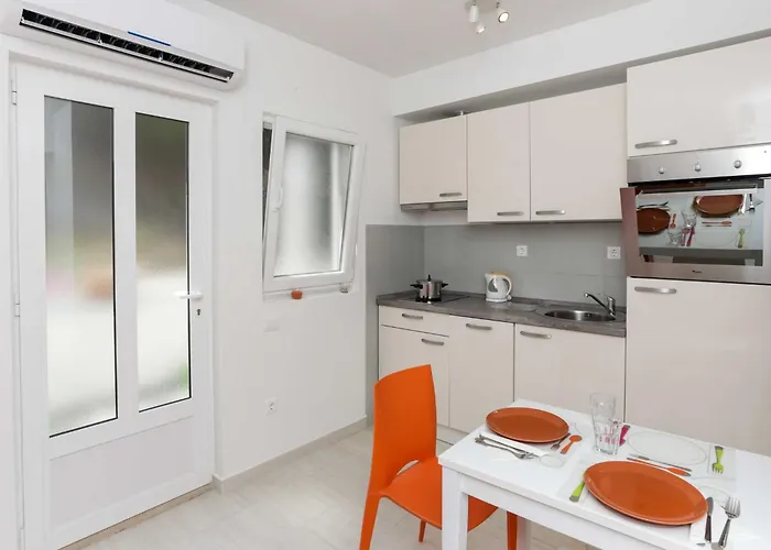 Posta - Comfort One-bedroom With Terrace And Sea View - 6 Apartment Saplunara