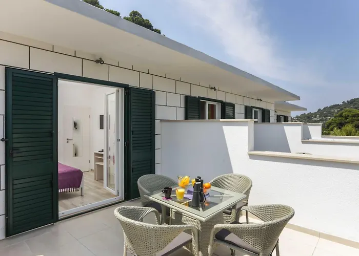 Apartment Posta - Comfort One-bedroom With Terrace And Sea View - 6 Saplunara